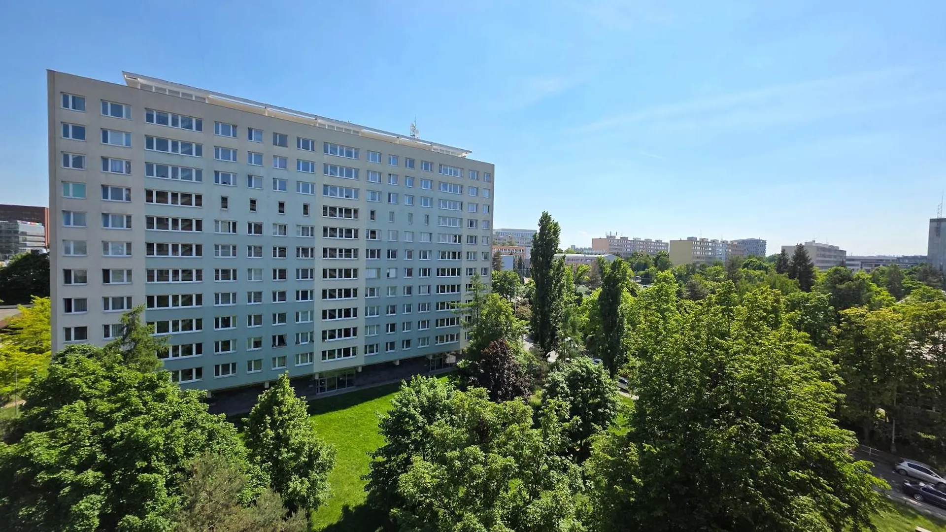 1Bdr Dazzling Apartment Only 8 Min To Wenceslas Square براغ 0*,  جمهورية التشيك